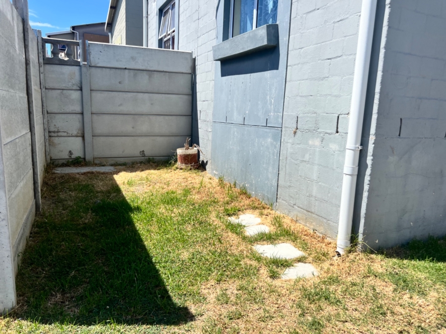 2 Bedroom Property for Sale in Fountain Village Western Cape